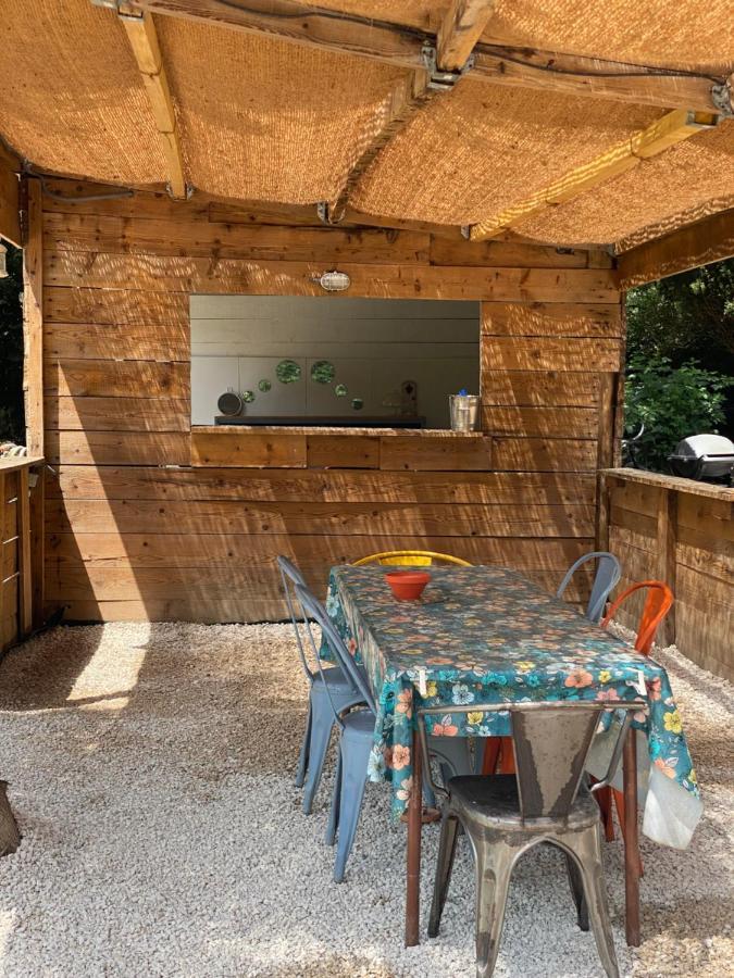 Appartement Les Cypres De L'Ile Avignon Exterior photo